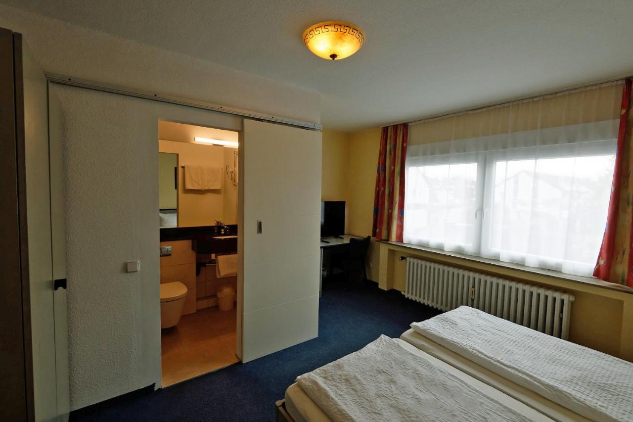 Hotel Wiedenhof Hilden Exterior foto