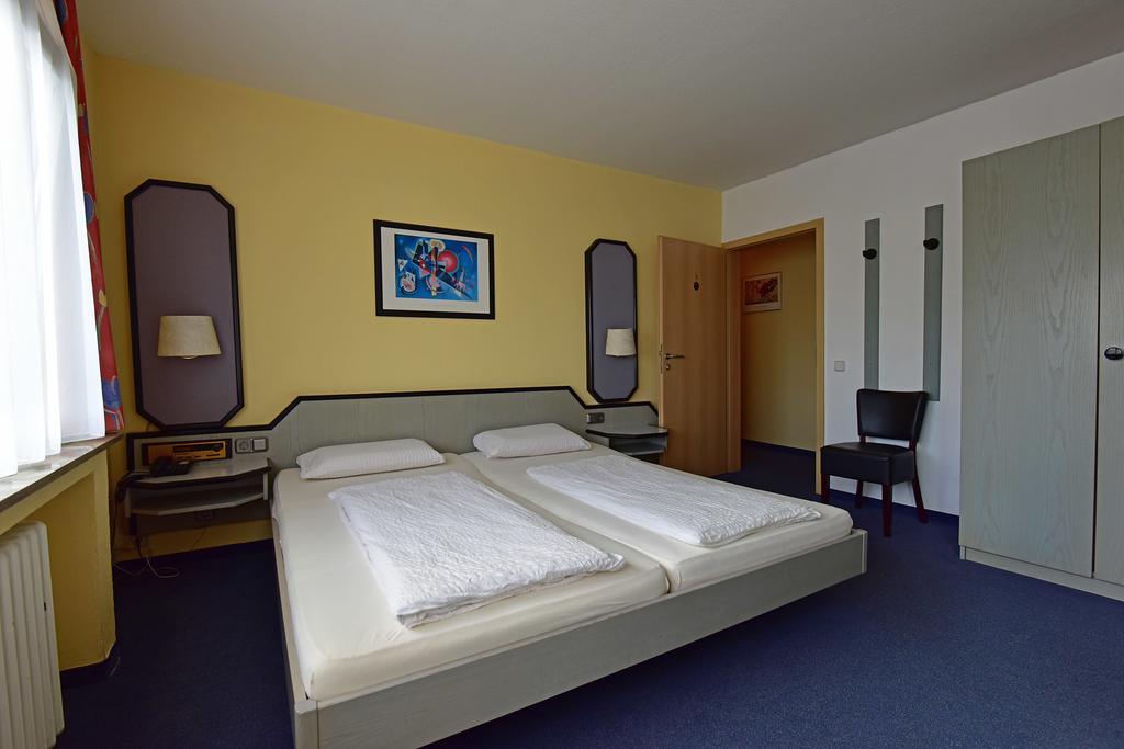 Hotel Wiedenhof Hilden Exterior foto